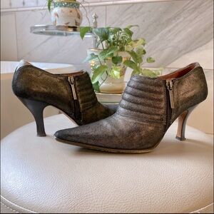 Donald J. Pliner Monica Ankle Boots Bootie Size 7 1/2M
